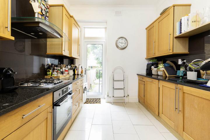 Stunning Garden Apartment Gascony Avenue, West Hampstead